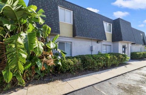 Photo of 1938 Conway Road #7, Orlando, FL 32812 (MLS # O6373696)