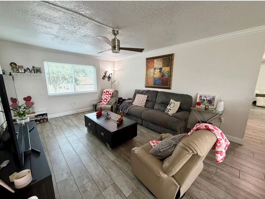 Beautiful 3-bedroom, 2-bath condo located in the gated community of Metro at Michigan Park Condo. This well-maintained unit features updated bathrooms, ceramic tile flooring throughout, and a new A/C system installed in 2023.The functional layout offers spacious bedrooms and a comfortable living area. Assigned parking plus plenty of nearby guest parking provide added convenience.Community amenities include a pool and clubhouse. Conveniently located near Downtown Orlando, SODO, and major highways 408 and 528.
Great opportunity / Schedule your showing today!!!