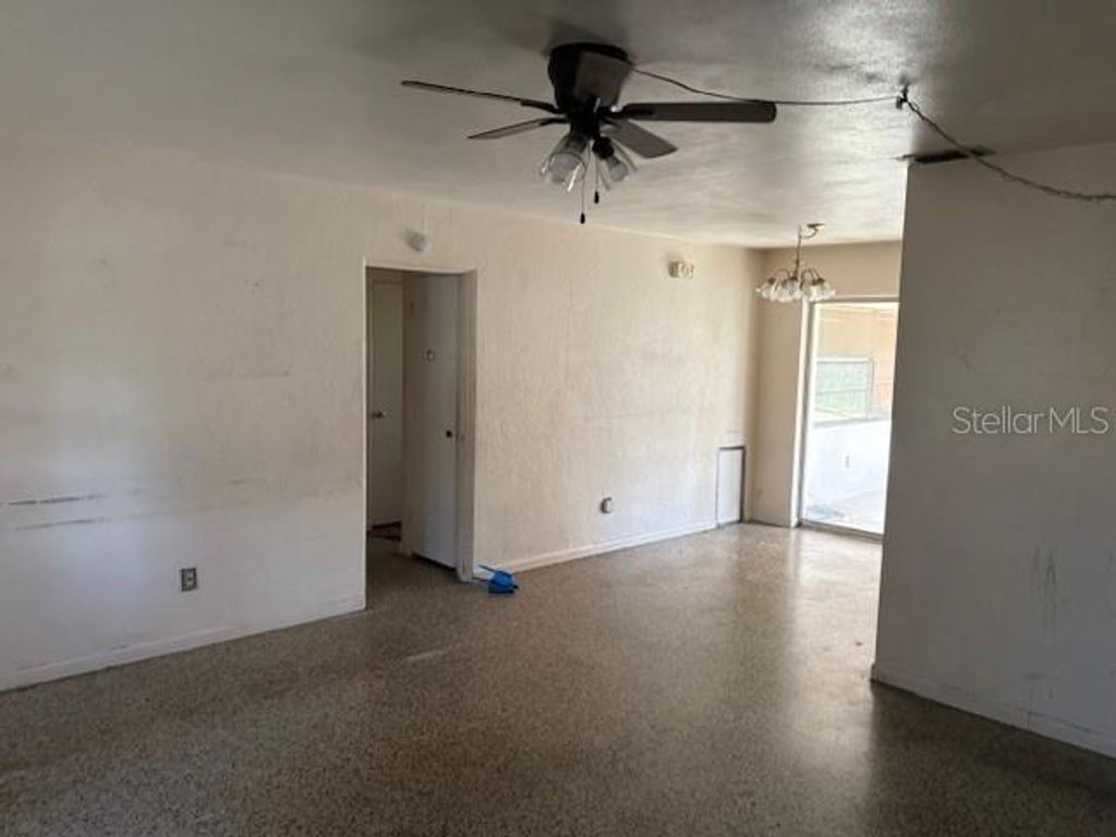 Photo of 8 Flamevine Lane, Debary, FL 32713 (MLS # V4947762)