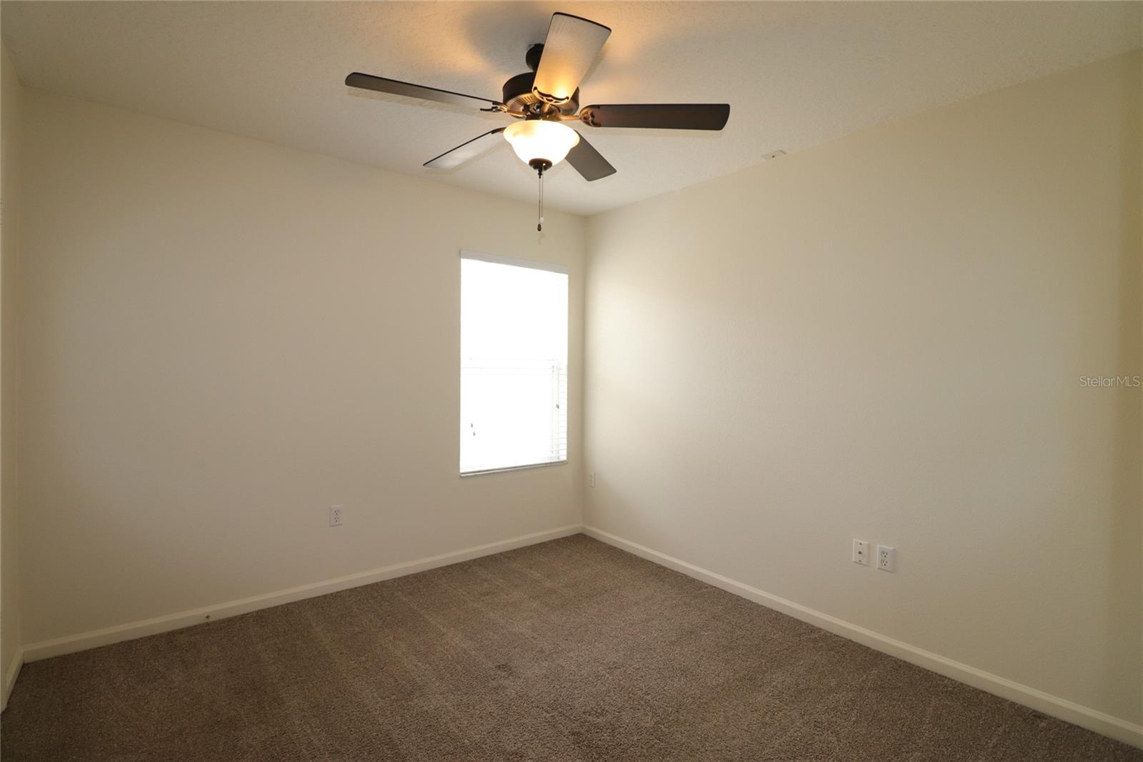 VISTAS AT LAKE HOWELL - Residential Lease