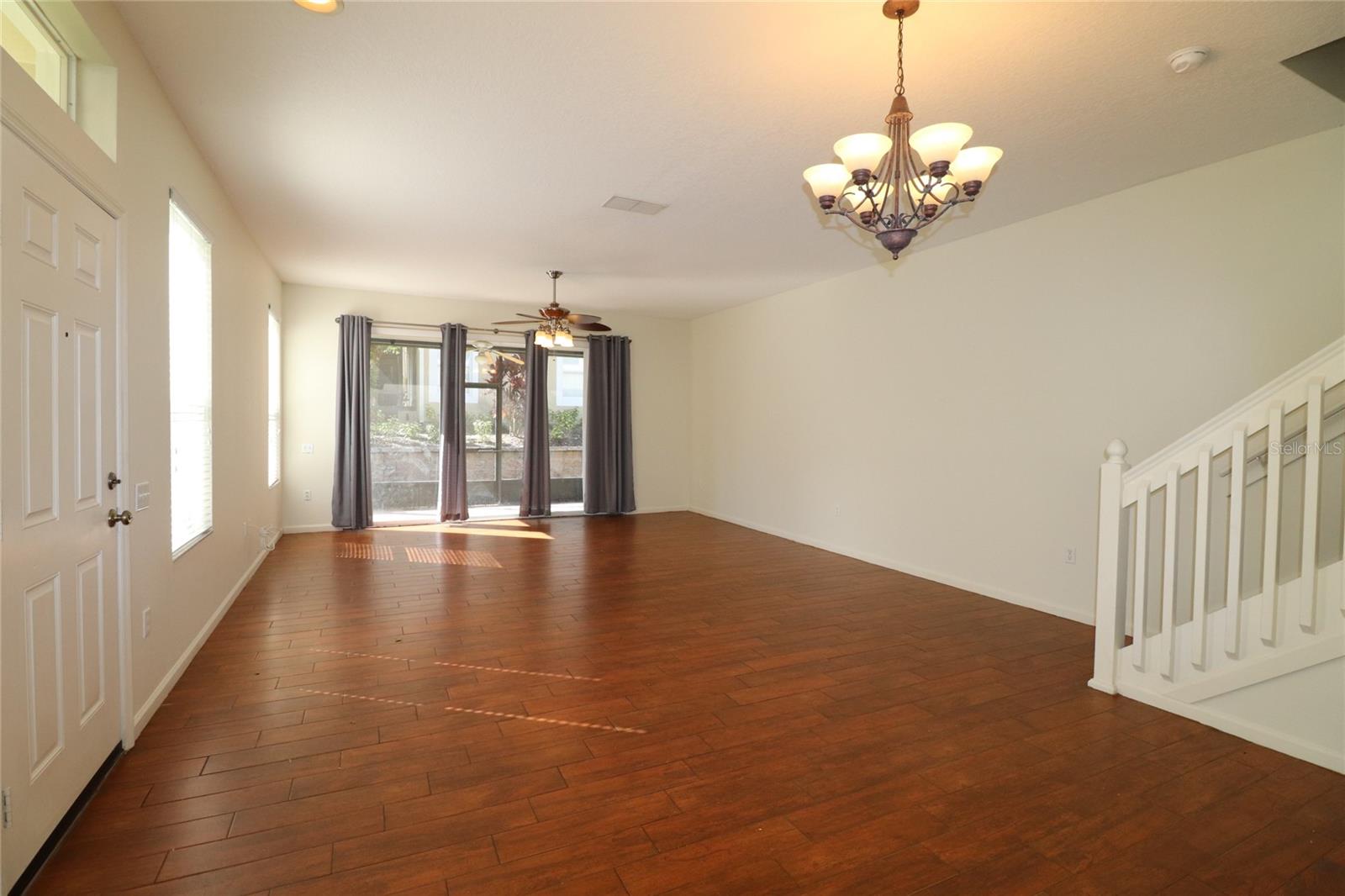 VISTAS AT LAKE HOWELL - Residential Lease