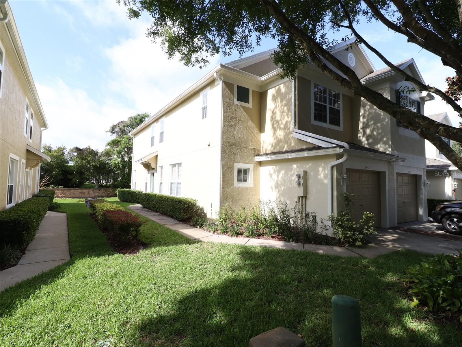 VISTAS AT LAKE HOWELL - Residential Lease