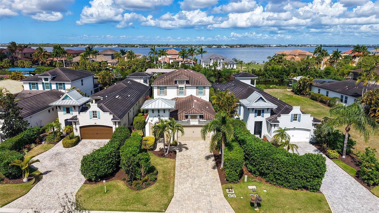 BELLA SOLE @ RIVERDALE - Residential