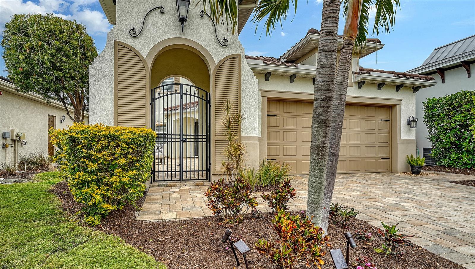 BELLA SOLE @ RIVERDALE - Residential