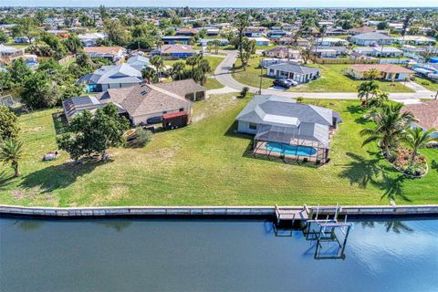 Single Family Residence in PORT CHARLOTTE FL 170 CAMBRIDGE DRIVE 44.jpg