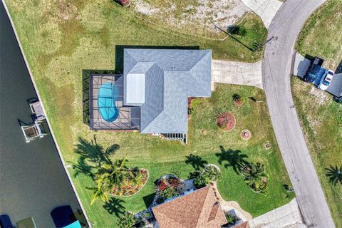 Single Family Residence in PORT CHARLOTTE FL 170 CAMBRIDGE DRIVE 50.jpg