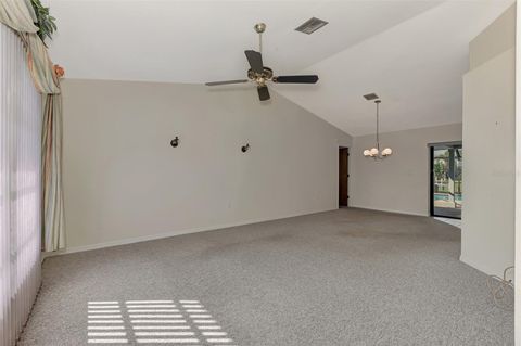 Single Family Residence in PORT CHARLOTTE FL 170 CAMBRIDGE DRIVE 7.jpg