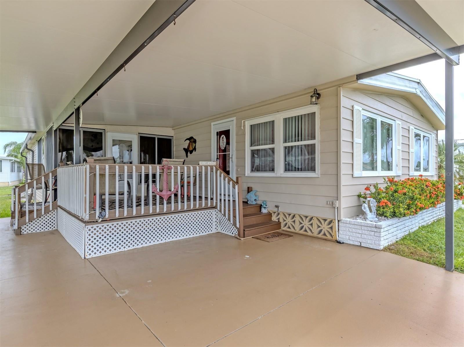 196 PALM HARBOR DRIVE, NORTH PORT, FL, 34287 4 196 PALM HARBOR DRIVE
