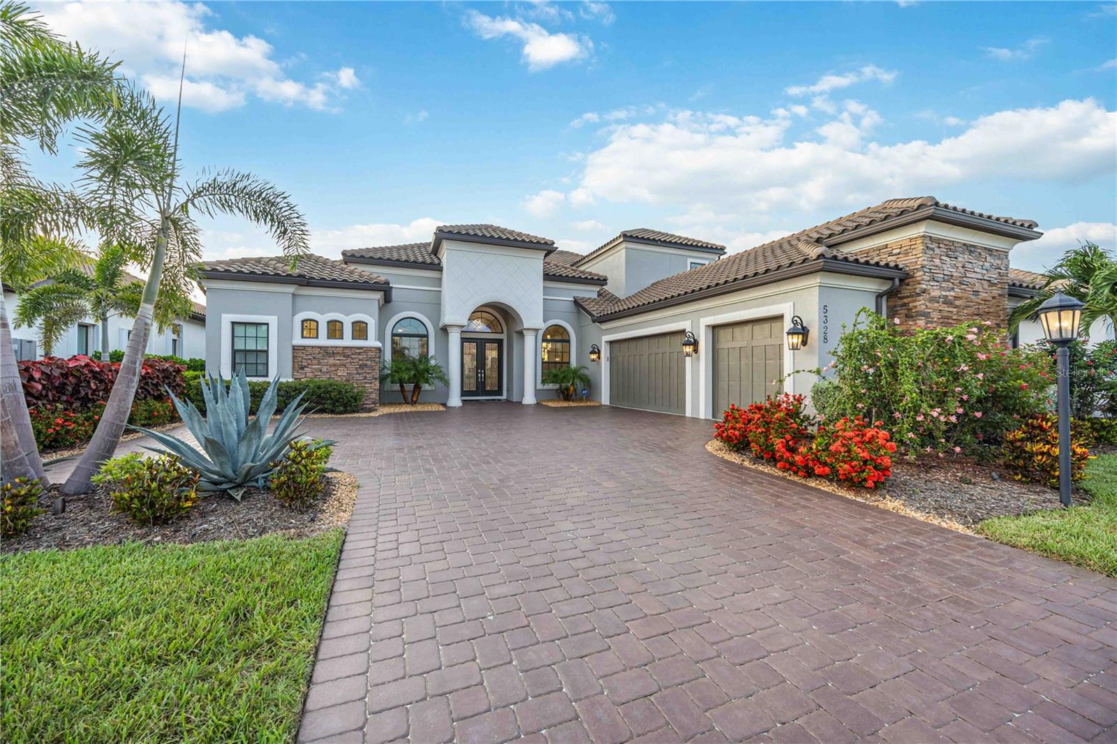 5328 BROOKGROVE DRIVE