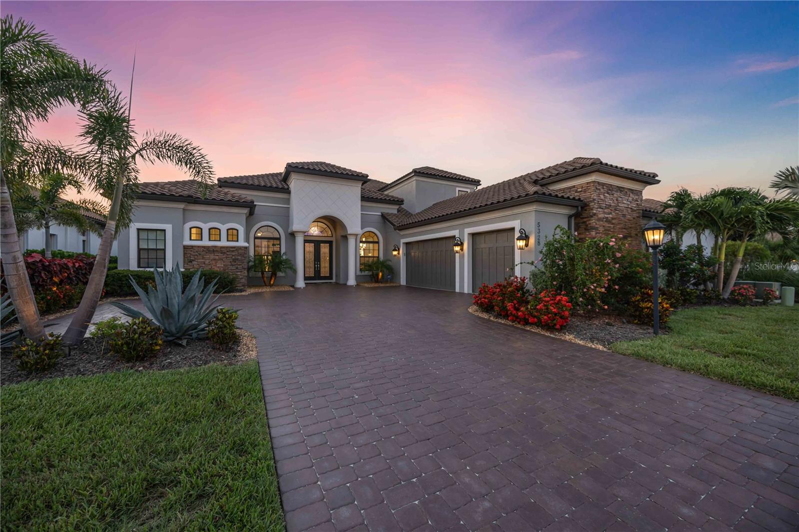5328 BROOKGROVE DRIVE