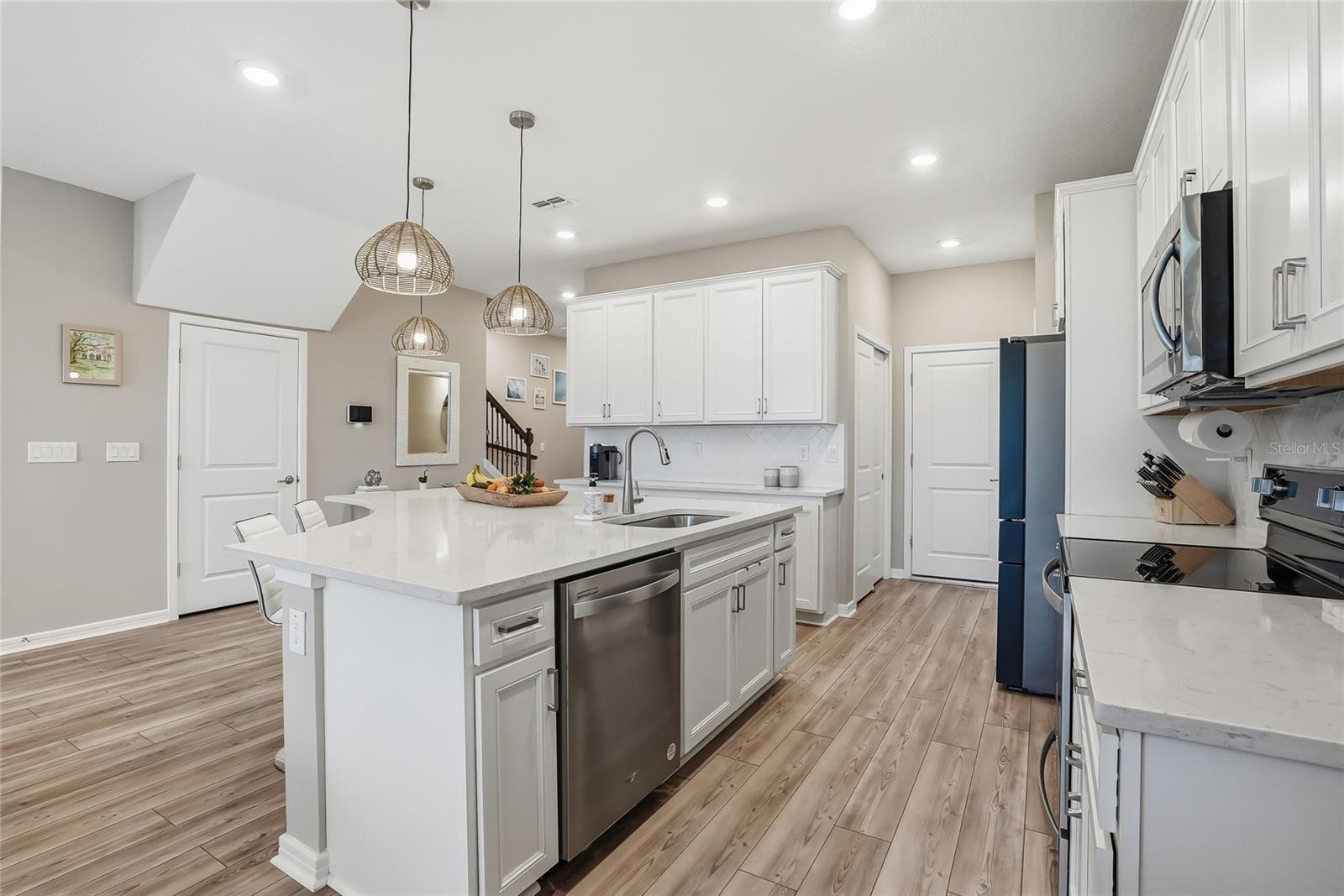 SHORELINE REP - Residential