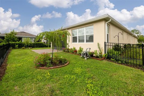 A home in DELAND