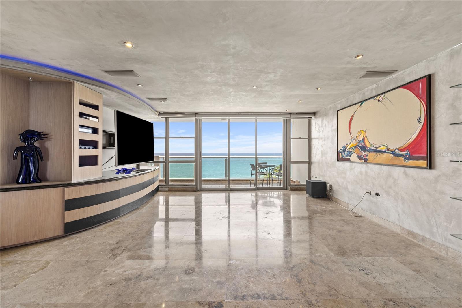 2 CANDINA STREET 703