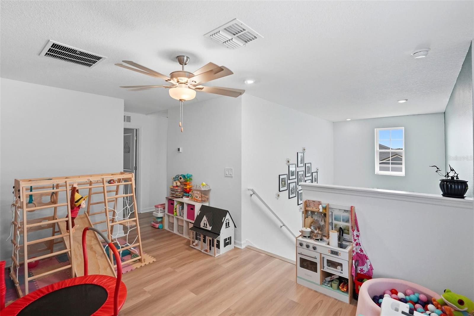 CONNERTON VILLAGE 3 PH 1PARTIAL RE - Residential