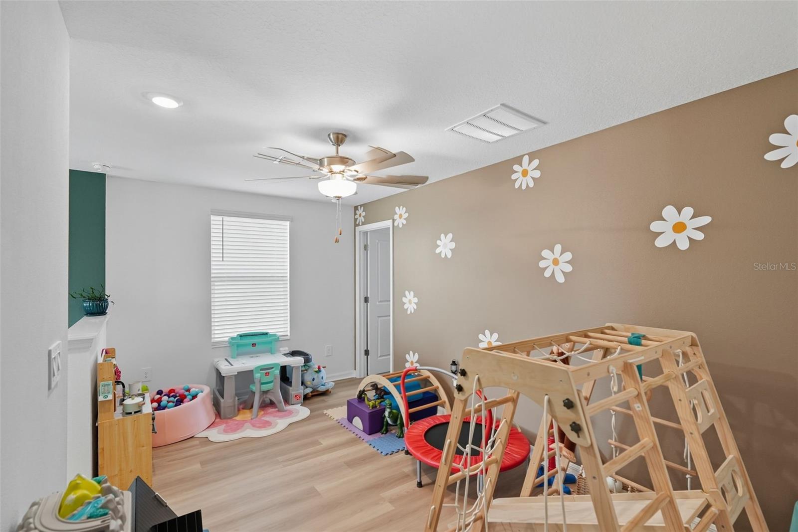 CONNERTON VILLAGE 3 PH 1PARTIAL RE - Residential