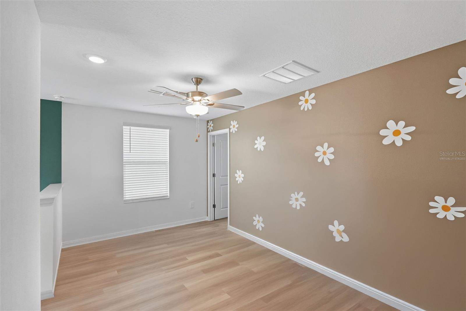 CONNERTON VILLAGE 3 PH 1PARTIAL RE - Residential