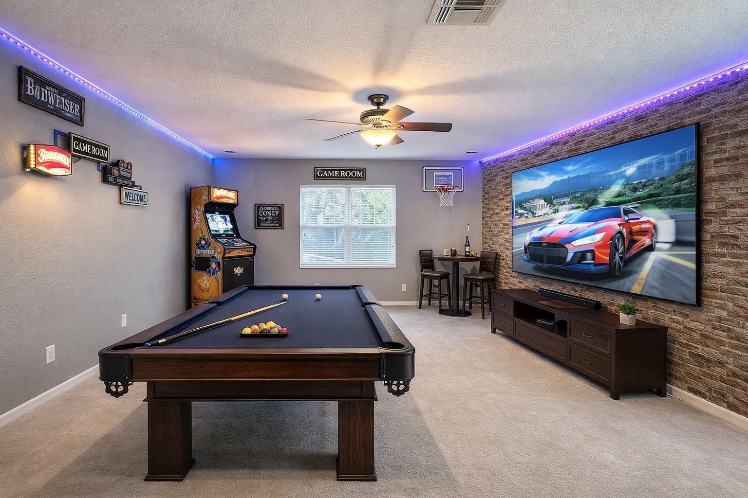 ROCK SPRINGS RIDGE PH 5-C - Residential