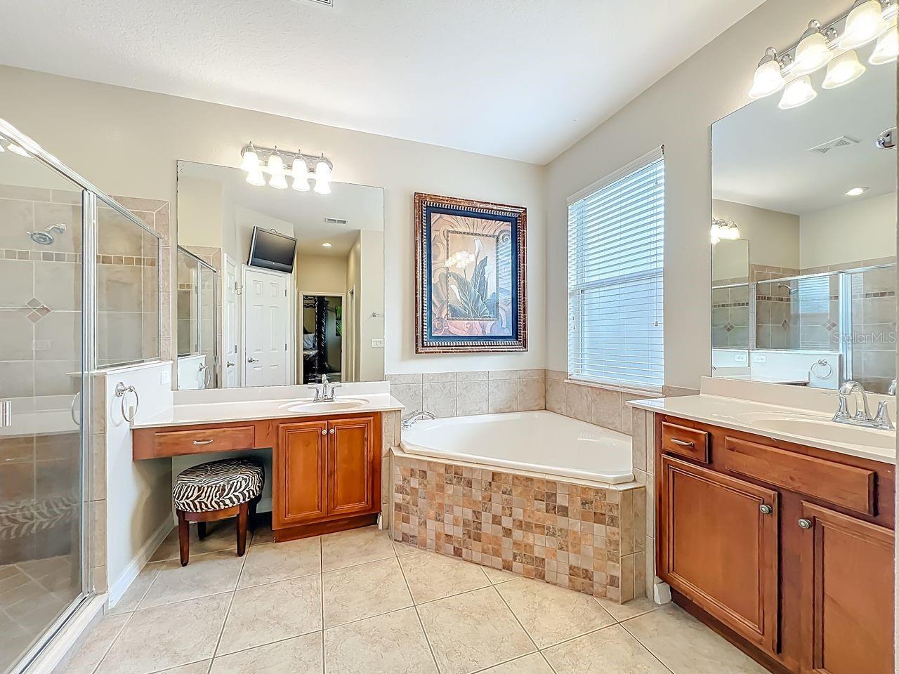 ROCK SPRINGS RIDGE PH 5-C - Residential