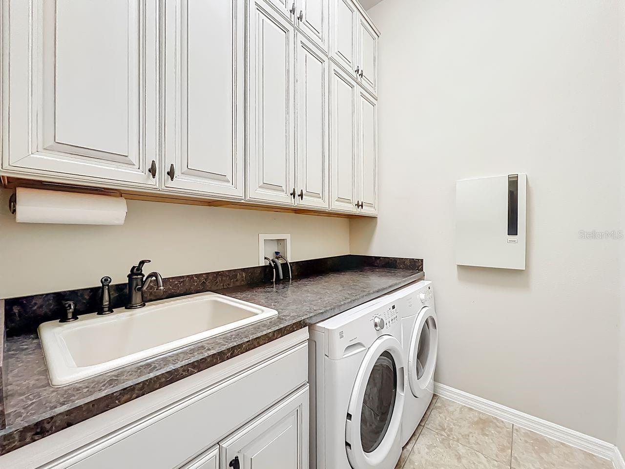 ROCK SPRINGS RIDGE PH 5-C - Residential