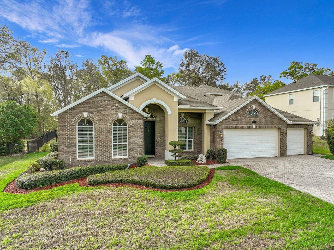 ROCK SPRINGS RIDGE PH 5-C - Residential