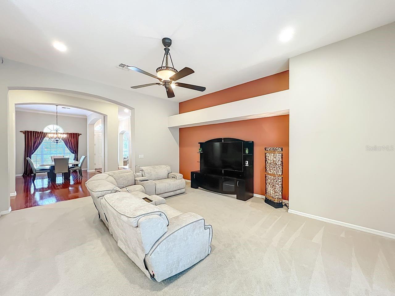 ROCK SPRINGS RIDGE PH 5-C - Residential