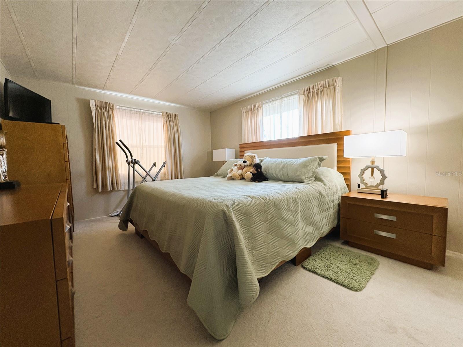 PALMA SOLA SHORES - Residential