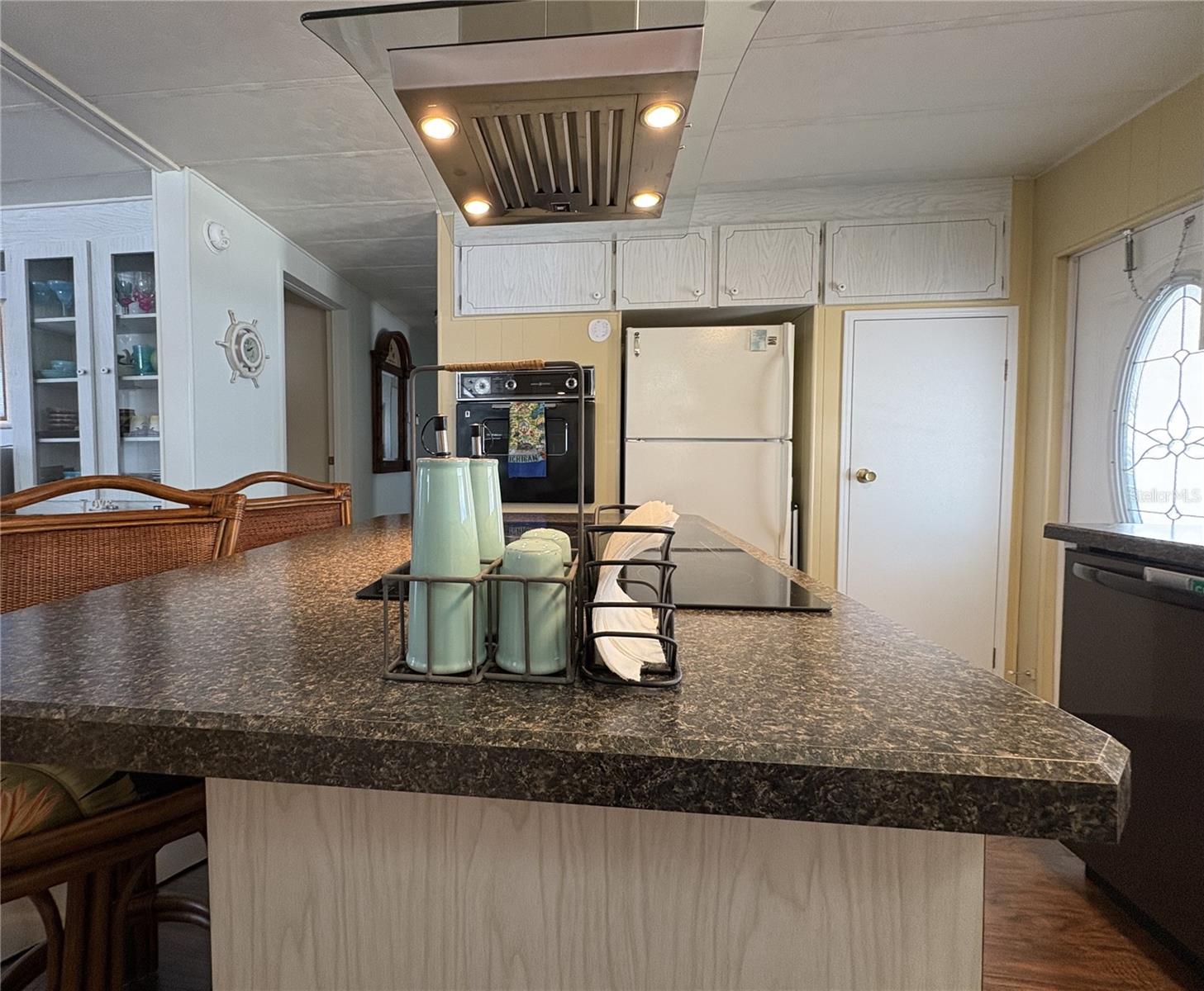 PALMA SOLA SHORES - Residential