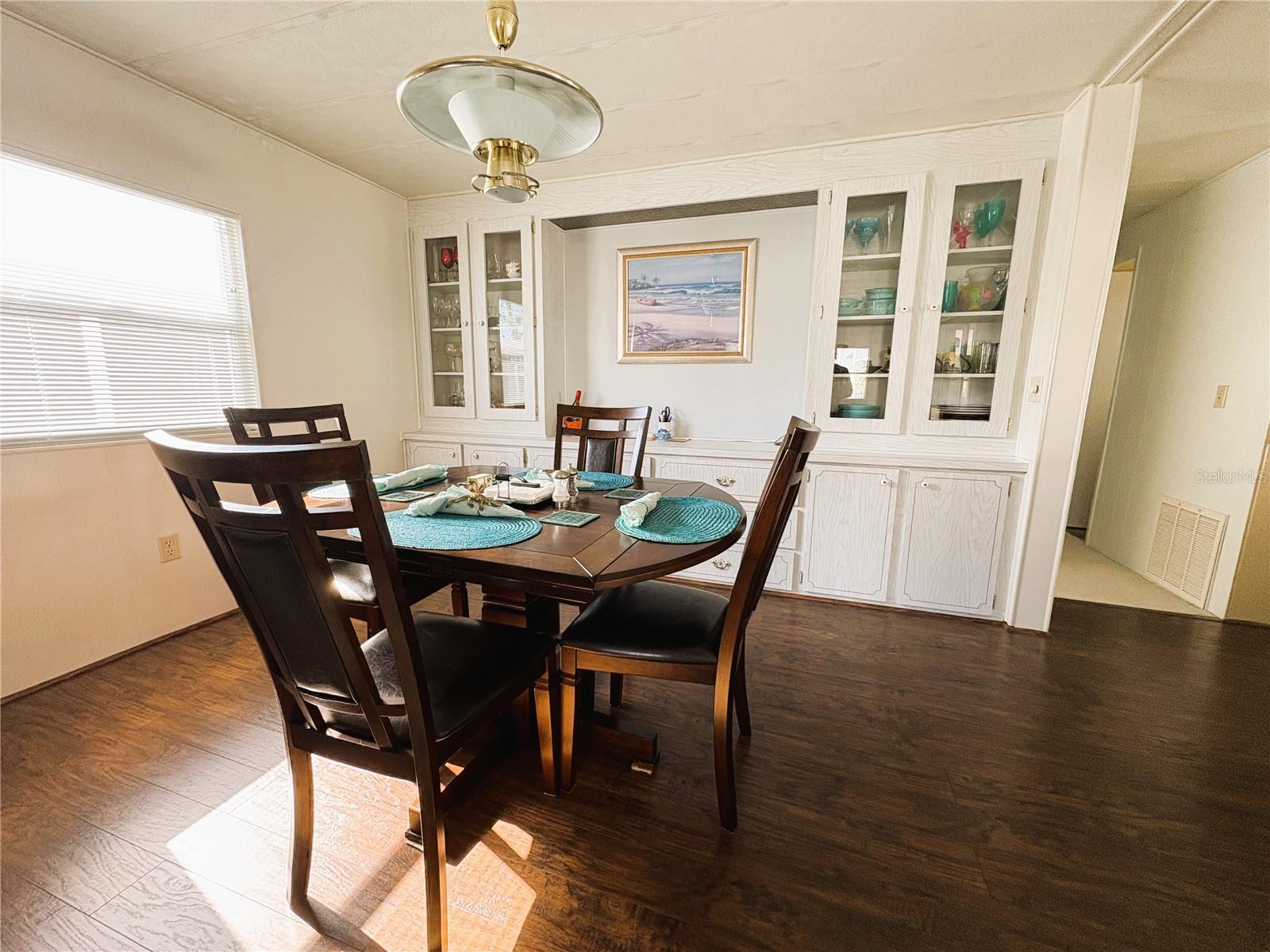 PALMA SOLA SHORES - Residential