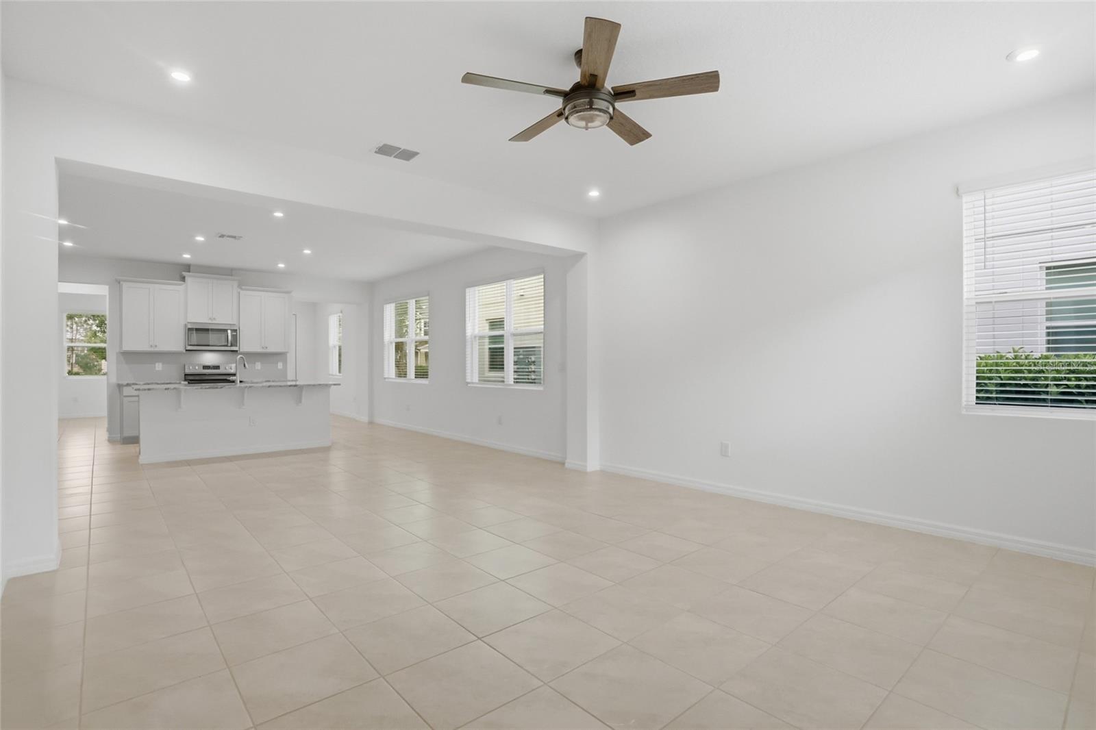 HAWKSMOOR PH 3 - Residential