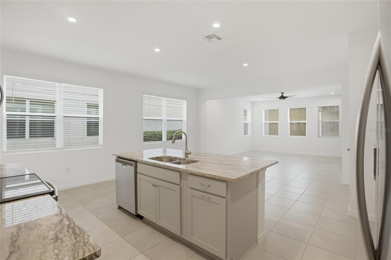 HAWKSMOOR PH 3 - Residential