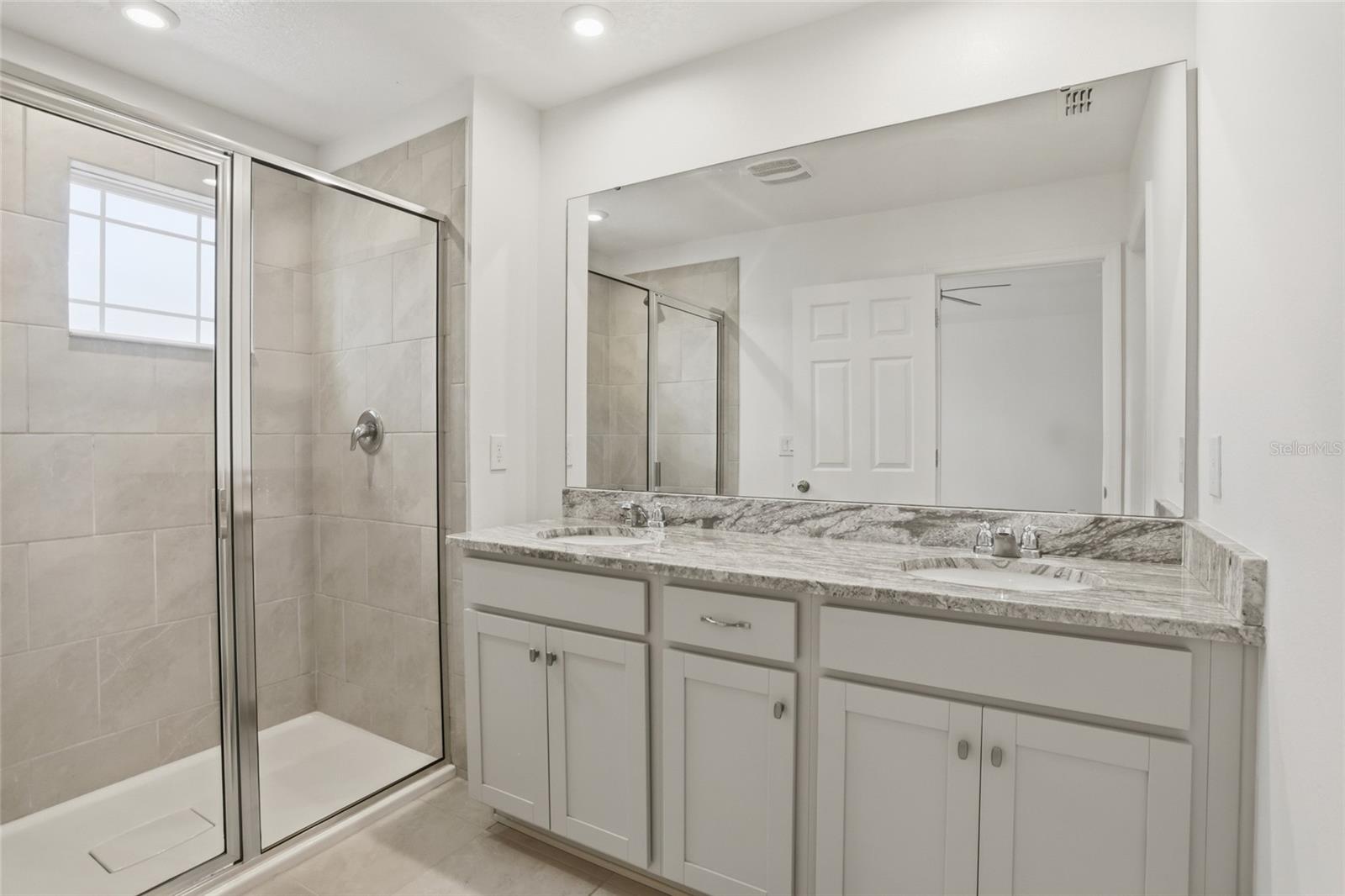 HAWKSMOOR PH 3 - Residential