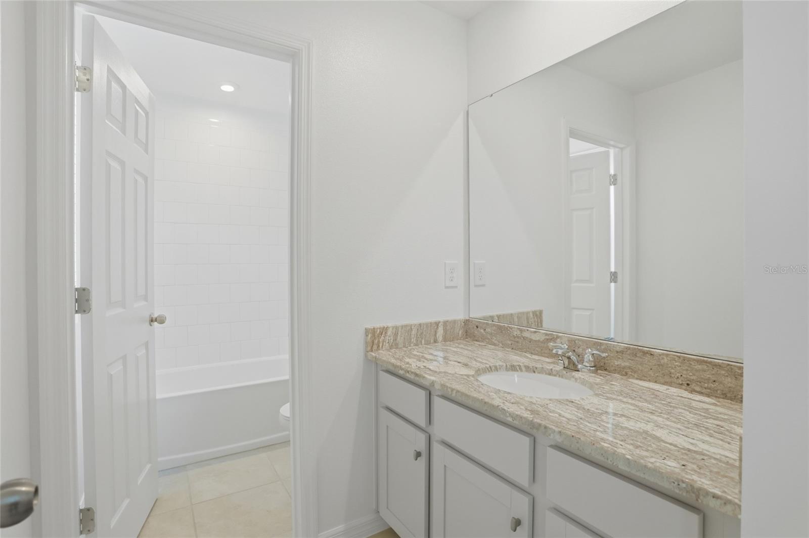 HAWKSMOOR PH 3 - Residential