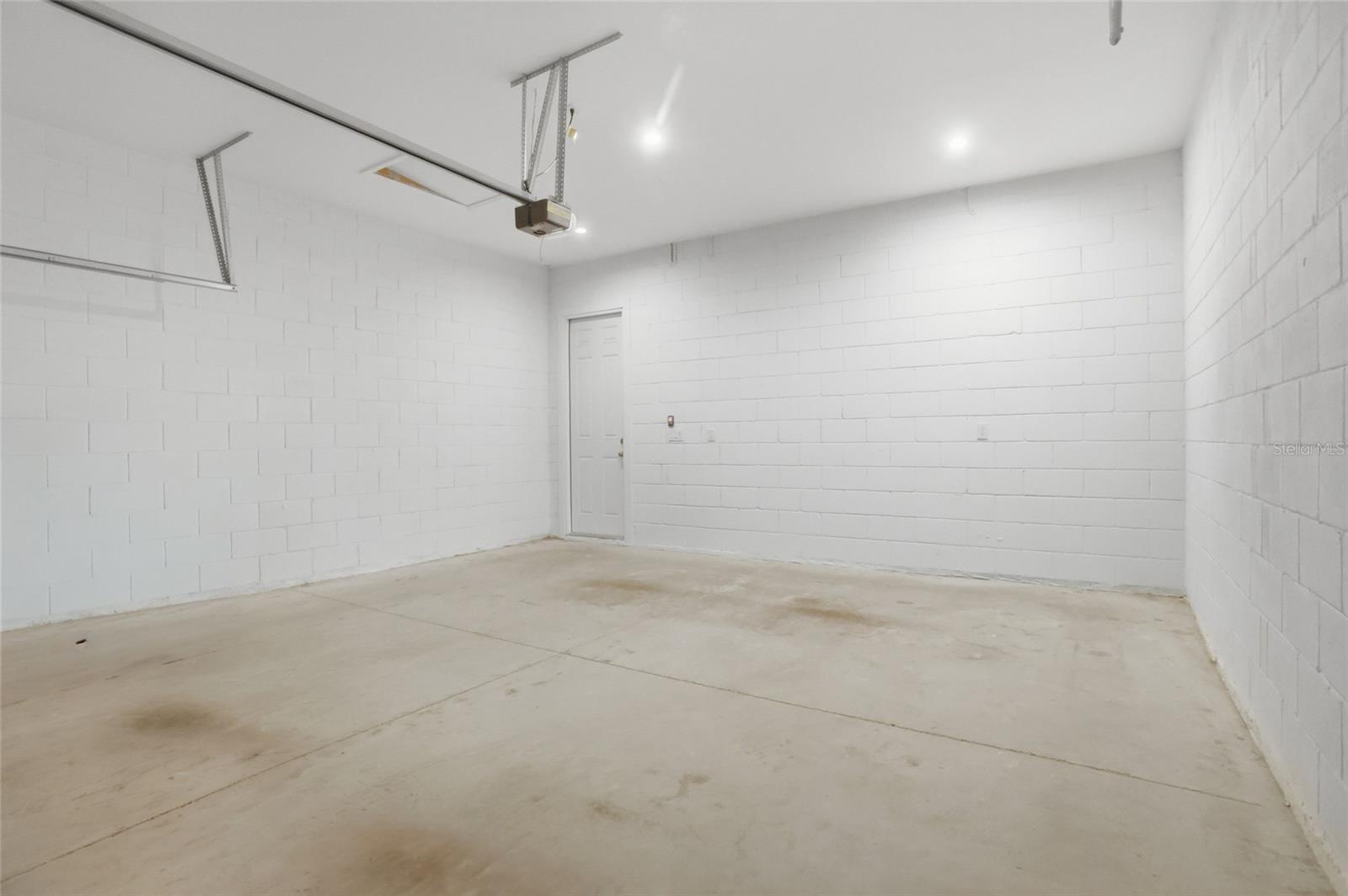 HAWKSMOOR PH 3 - Residential