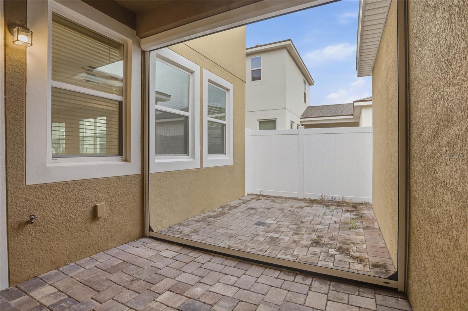 HAWKSMOOR PH 3 - Residential