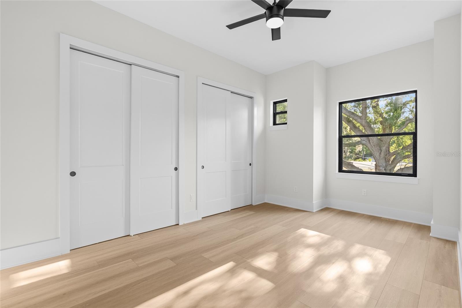 DE SOTO ESTATES - Residential
