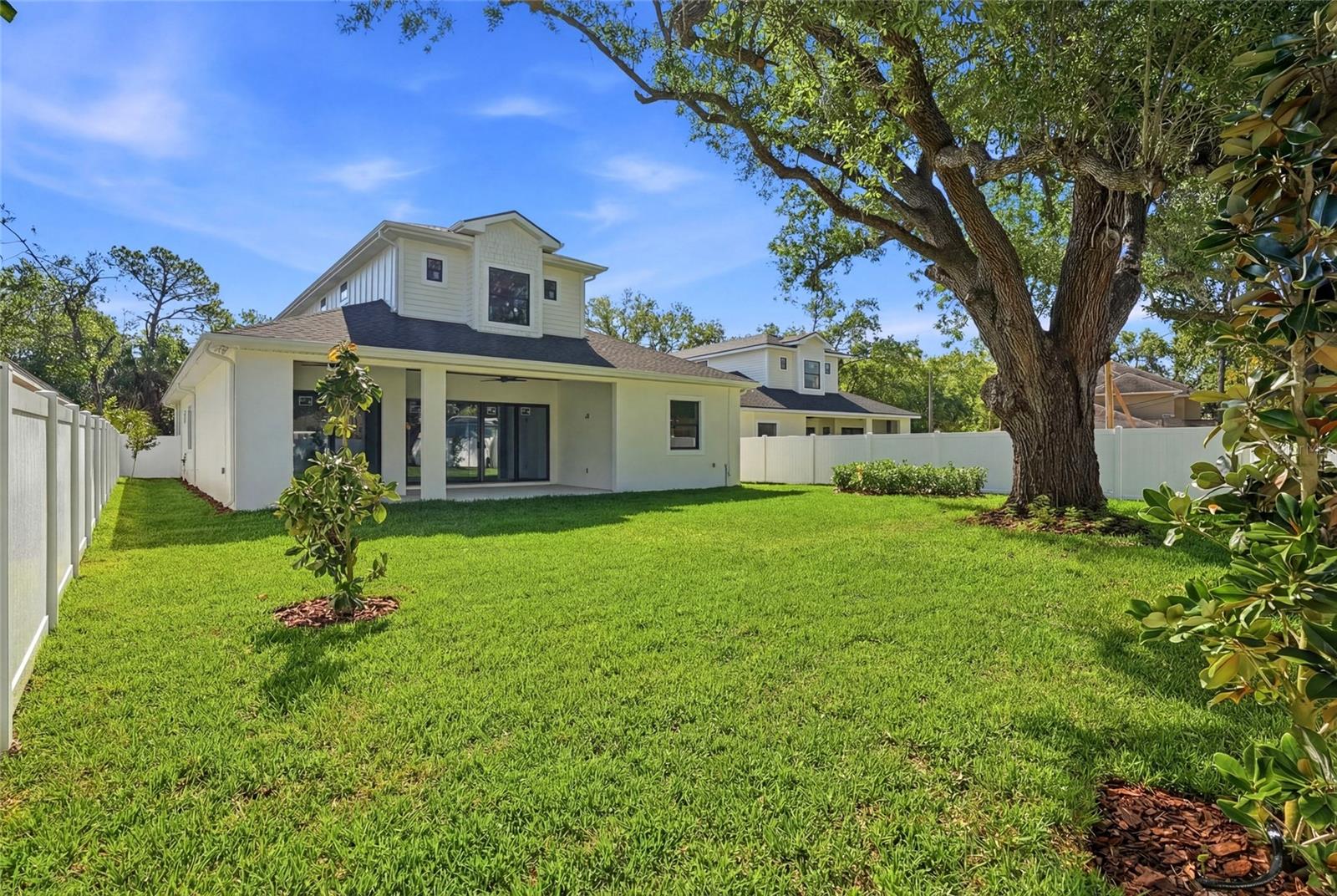 DE SOTO ESTATES - Residential