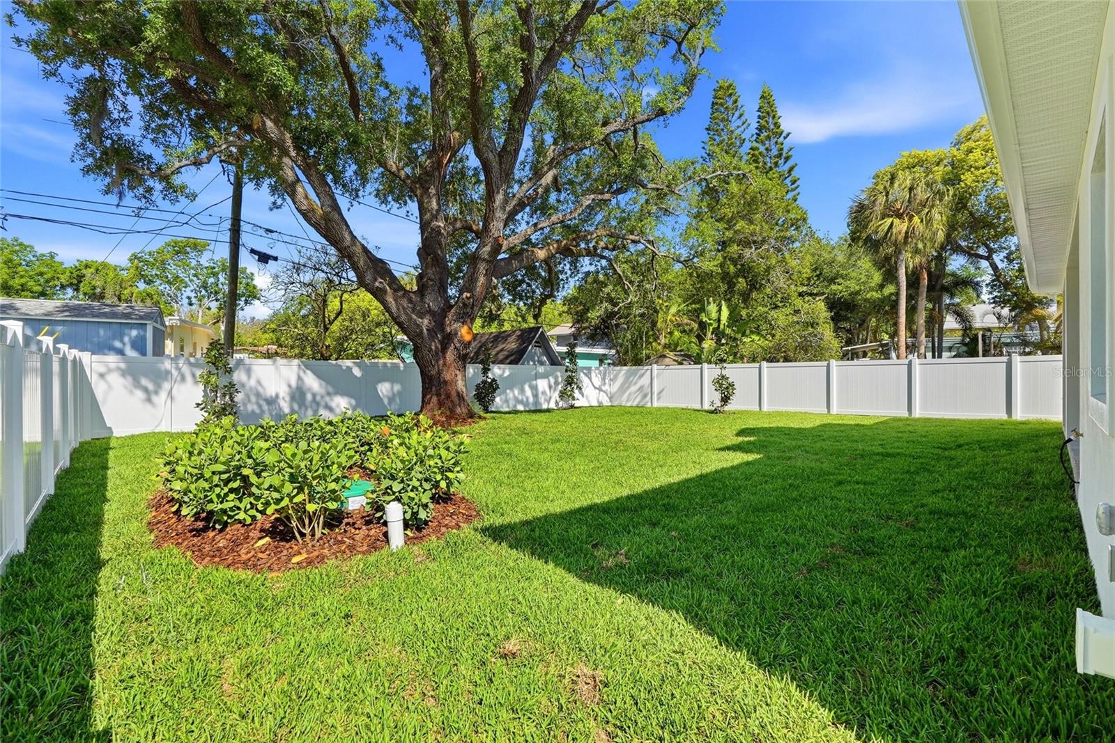 DE SOTO ESTATES - Residential