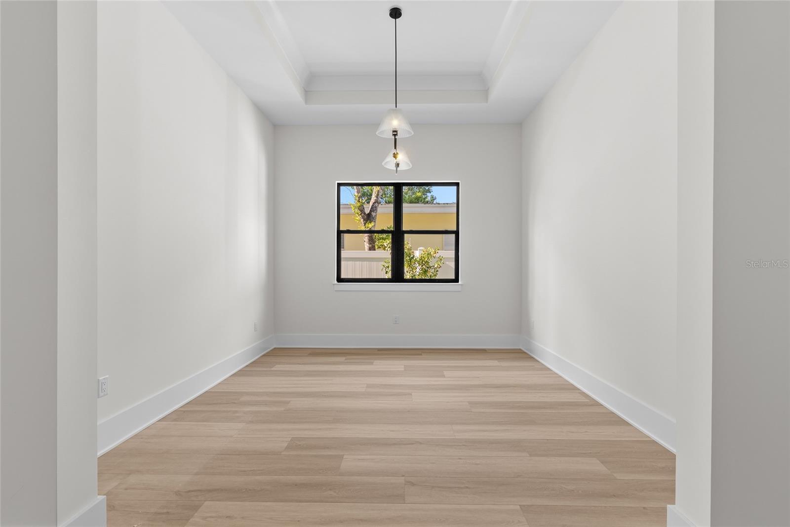 DE SOTO ESTATES - Residential