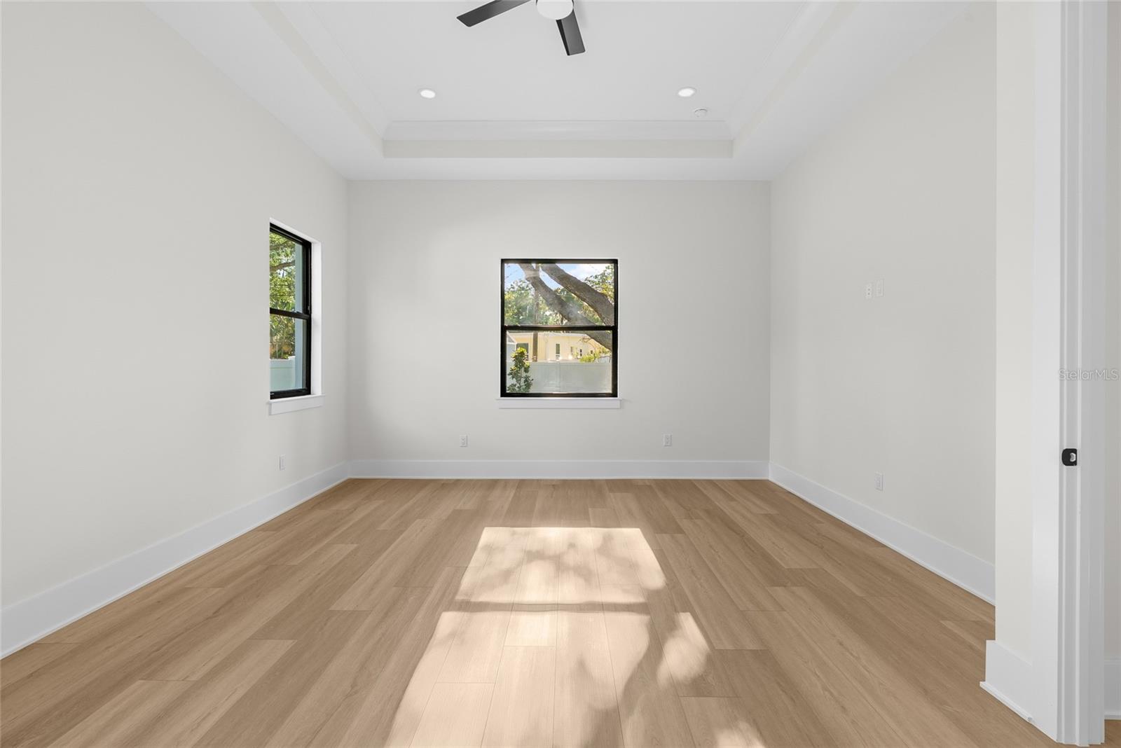 DE SOTO ESTATES - Residential