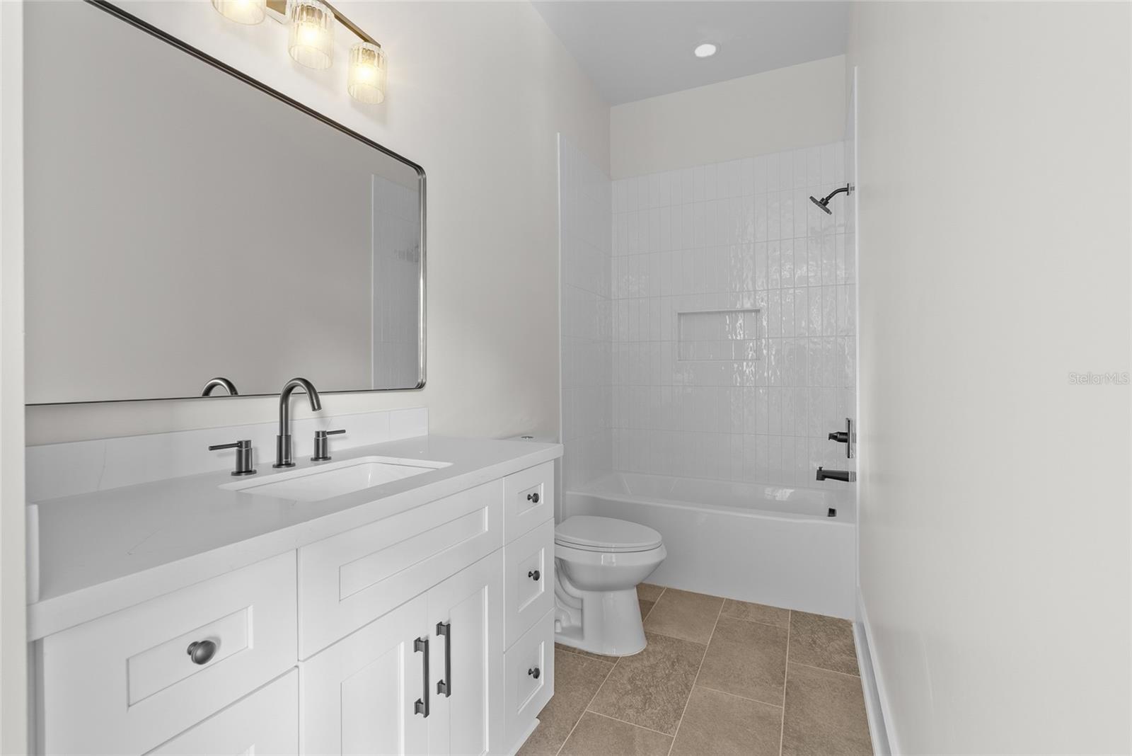 DE SOTO ESTATES - Residential