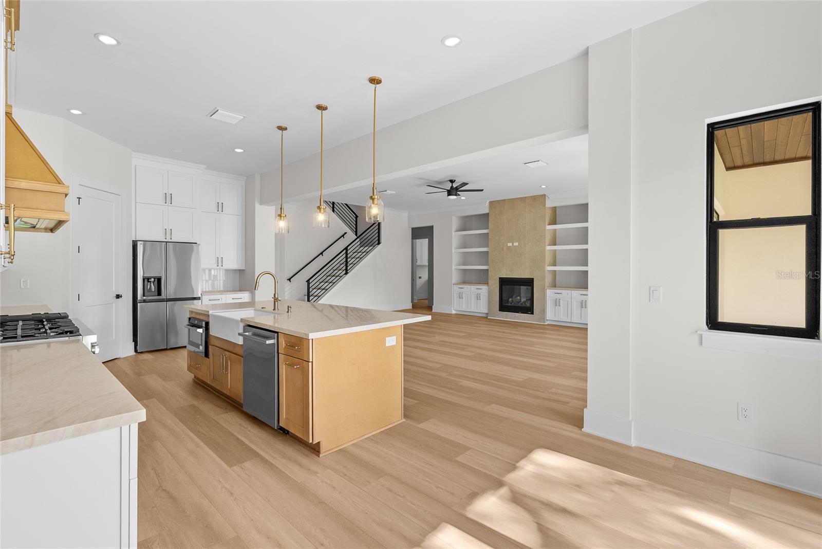 DE SOTO ESTATES - Residential
