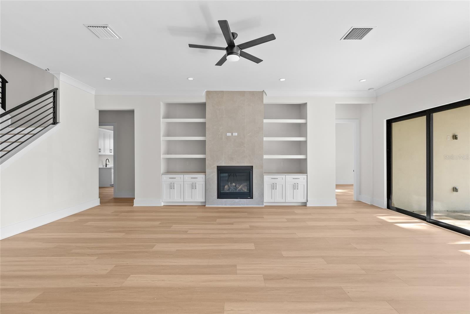 DE SOTO ESTATES - Residential
