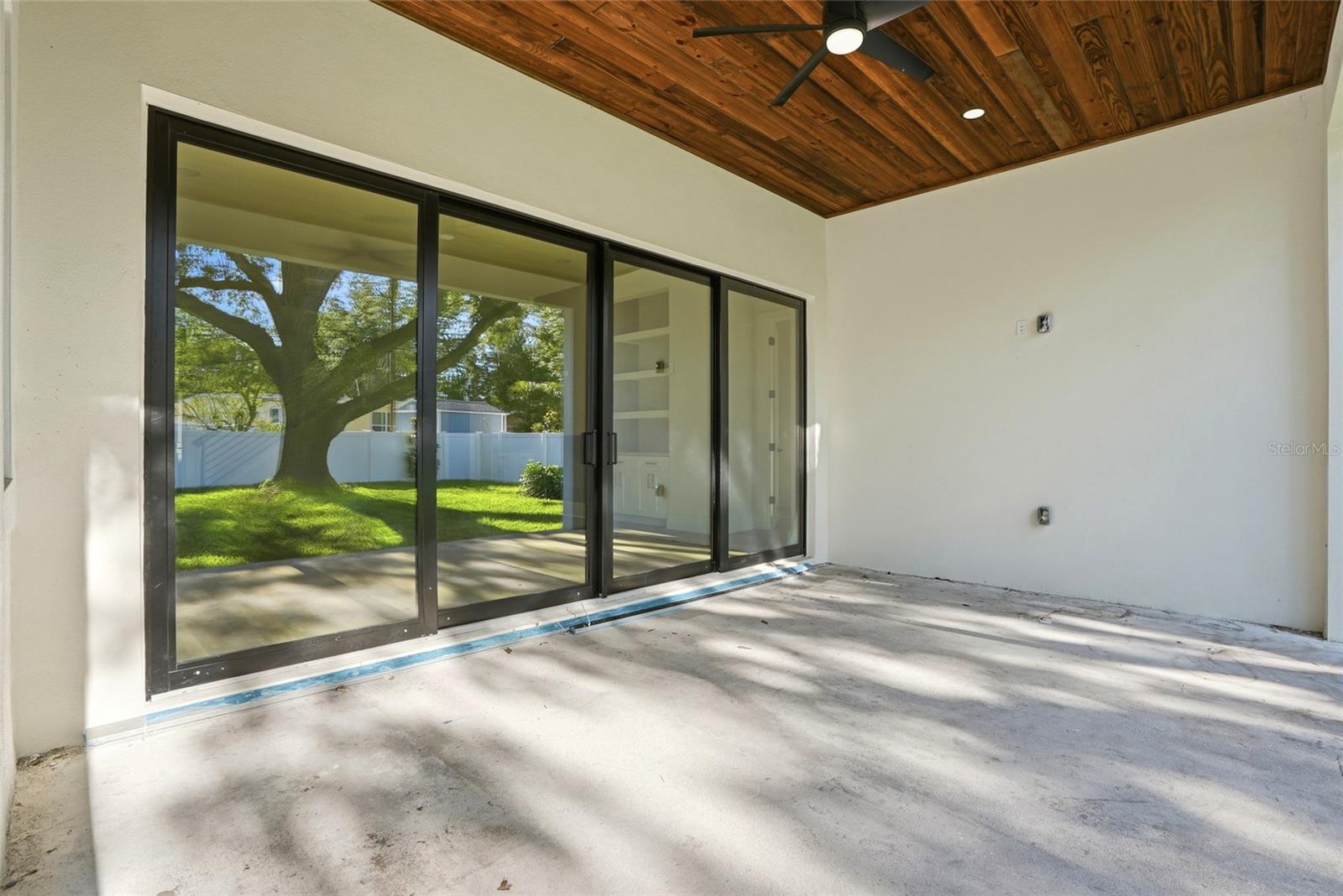 DE SOTO ESTATES - Residential