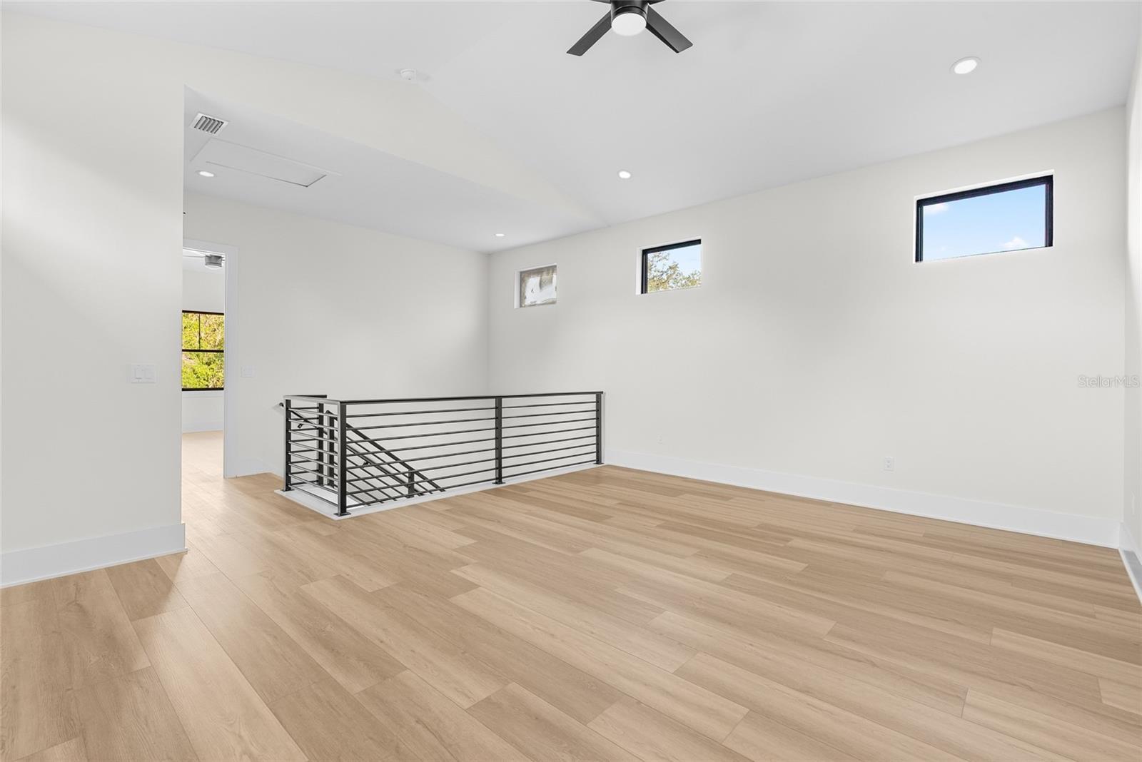 DE SOTO ESTATES - Residential