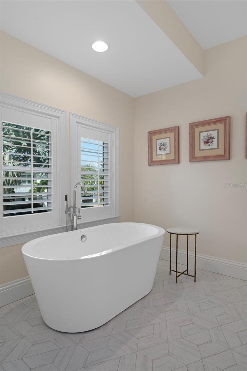 SNELL ISLE BRIGHTBAY - Residential