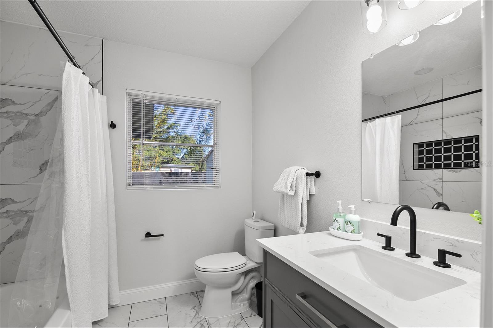 HOLIDAY HEIGHTS 2ND ADD - Residential