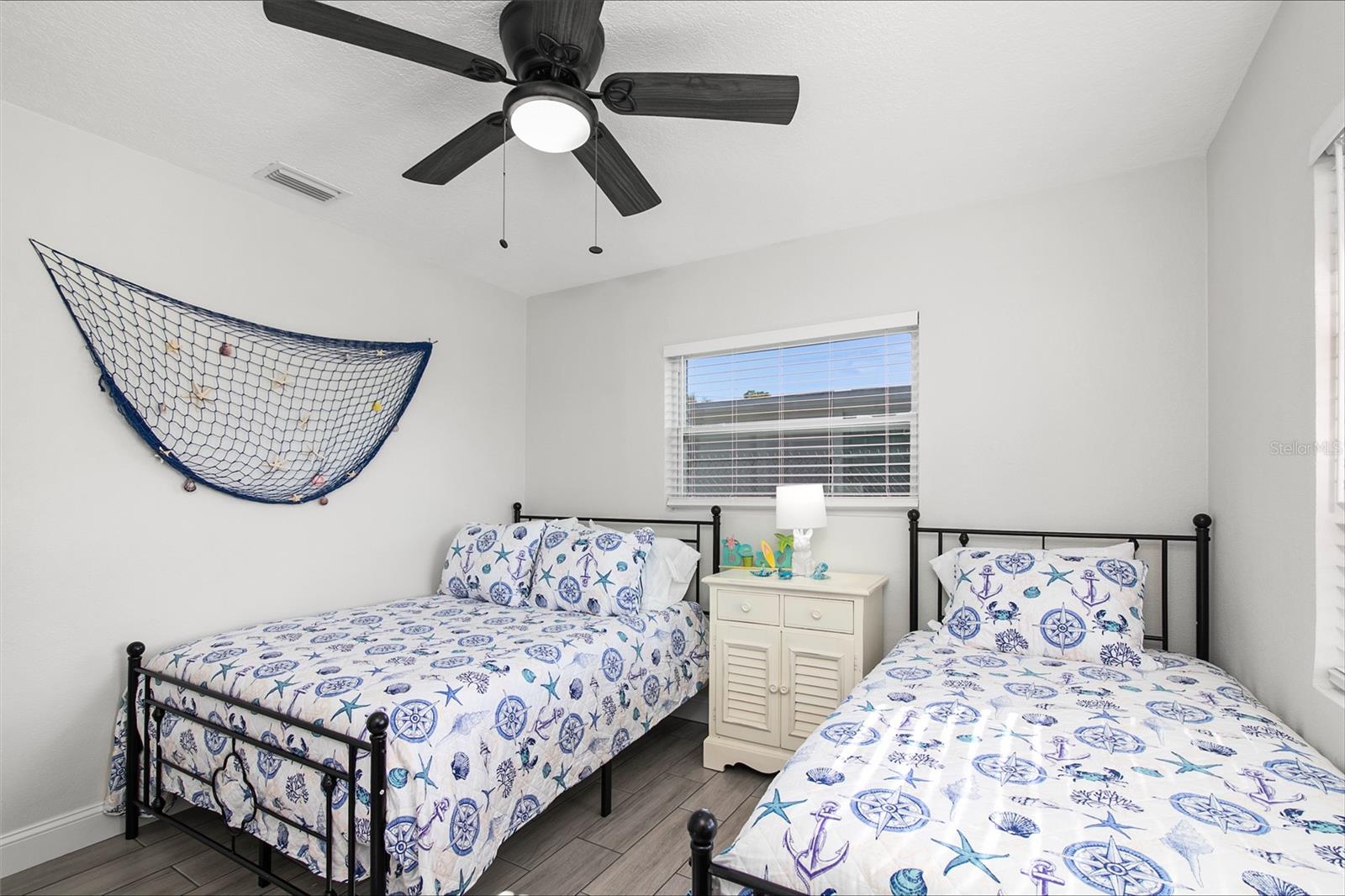 HOLIDAY HEIGHTS 2ND ADD - Residential