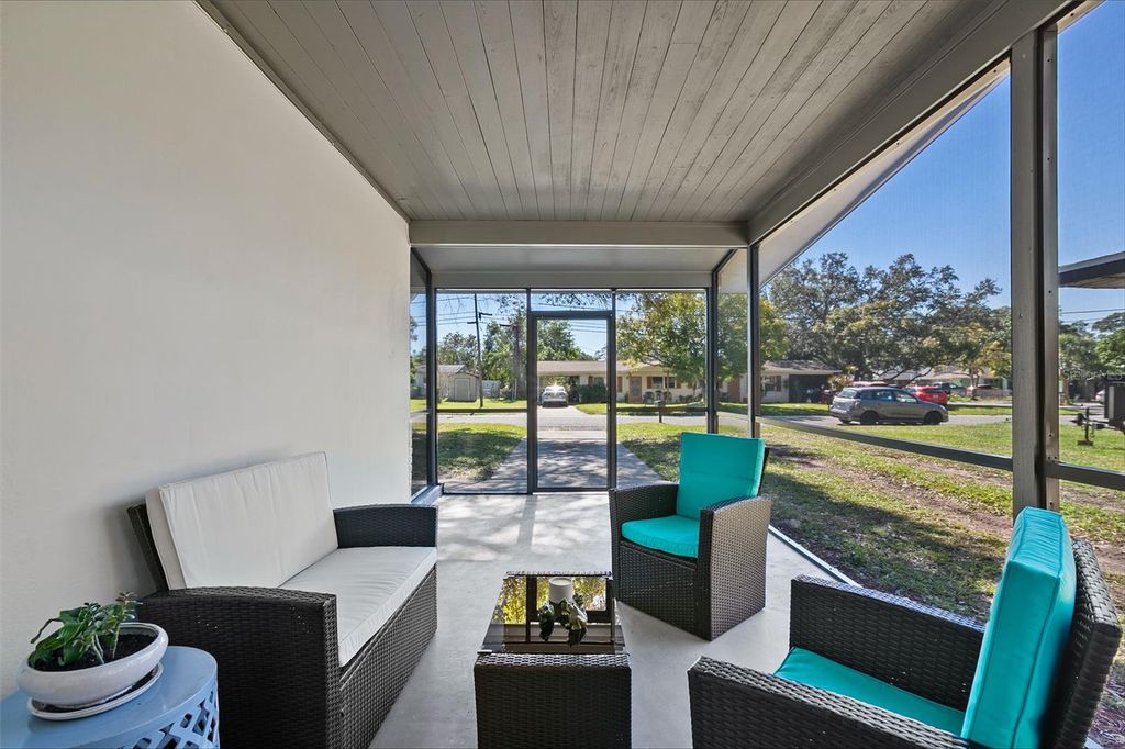 Photo of 2405 48th Avenue W, Bradenton, FL 34207 (MLS # A4683865)