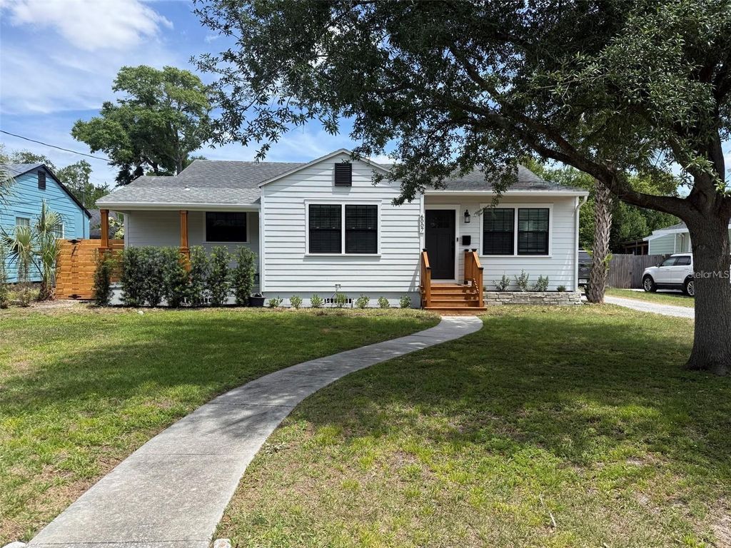 Photo of 6007 N Central Avenue, Tampa, FL 33604 (MLS # TB8502163)