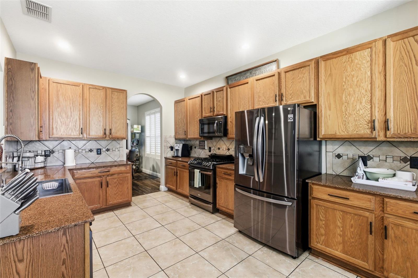 TRINITY WEST PH 02 - Residential